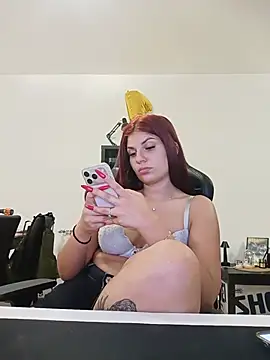 MeCherryy online show from July 25, 2026, 7:22 pm