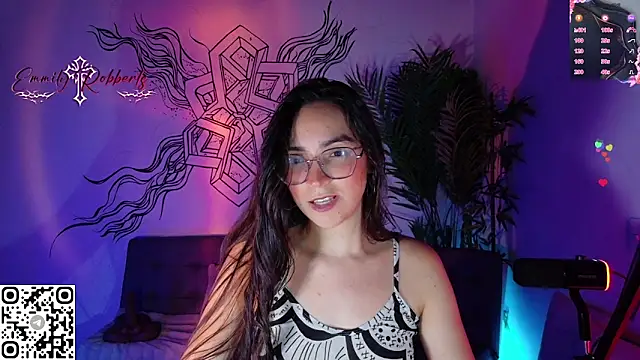 Emmi Roberts online show from May 8, 2026, 3:23 am
