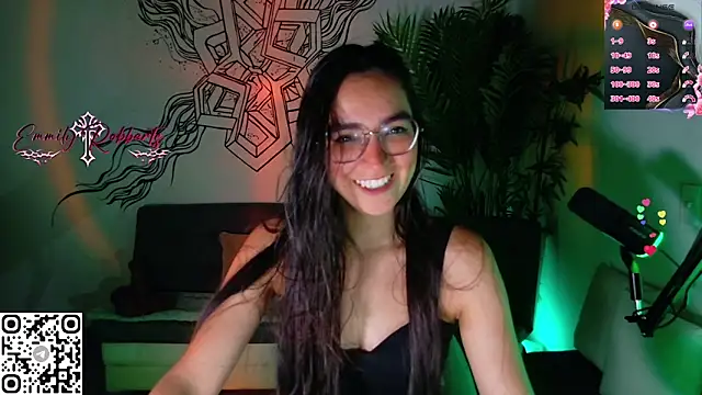 Emmi Roberts online show from May 12, 2026, 11:57 pm