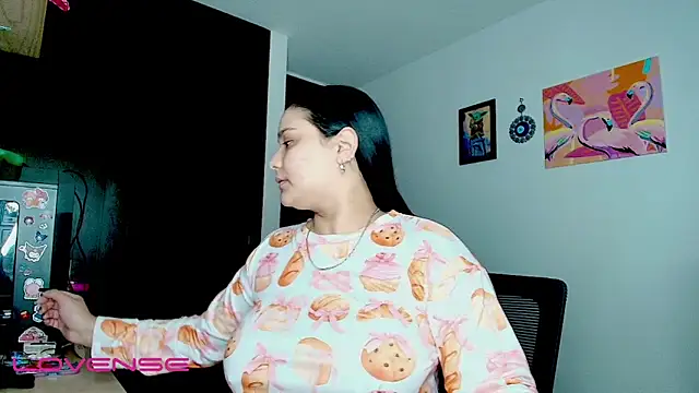 ashliecooperrr online show from October 26, 2025, 5:46 am