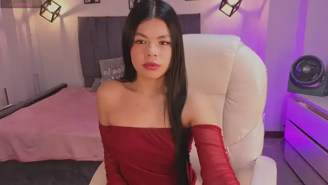 Pretty Johnson  online show from July 18, 2026, 3:33 am