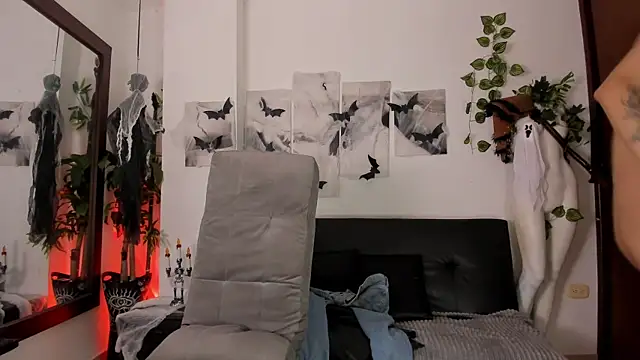 Giotrashy online show from October 26, 2025, 7:42 pm