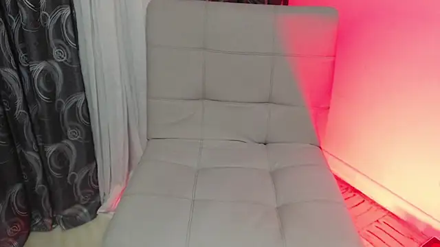 Snapshot of Taylor_dolll chatting on October 22, 2025, 2:56 am Taylor dolll online show from October 22, 2025, 2:56 am