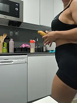 Alyssa 76 online show from July 24, 2026, 3:10 pm