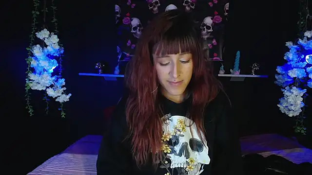 Snapshot of Hairydoll_ chatting on October 17, 2025, 9:17 pm Hairydoll online show from October 17, 2025, 9:17 pm