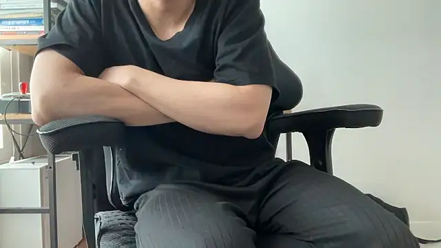 assrkjs1010 online show from February 3, 2026, 2:53 am