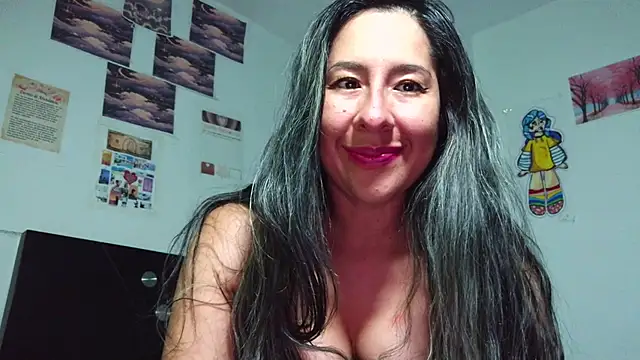 Snapshot of Malishka-fox chatting on October 6, 2025, 3:26 am Malishka-fox online show from October 6, 2025, 3:26 am