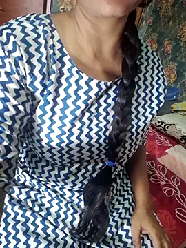 Snapshot of Shalini_telugu09 chatting on April 16, 2026, 8:48 am Shalini telugu09 online show from April 16, 2026, 8:48 am