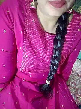 Snapshot of Shalini_telugu09 chatting on April 30, 2026, 10:10 am Shalini telugu09 online show from April 30, 2026, 10:10 am