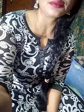Snapshot of Shalini_telugu09 chatting on May 9, 2026, 1:38 pm Shalini telugu09 online show from May 9, 2026, 1:38 pm