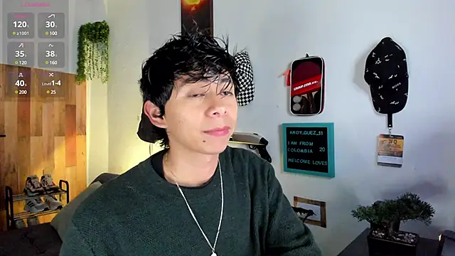 Snapshot of Yaiden_11 chatting on March 22, 2025, 10:04 pm Yaiden 11 online show from March 22, 2025, 10:04 pm