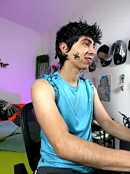 Snapshot of Yaiden_11 chatting on October 6, 2025, 10:23 am Yaiden 11 online show from October 6, 2025, 10:23 am