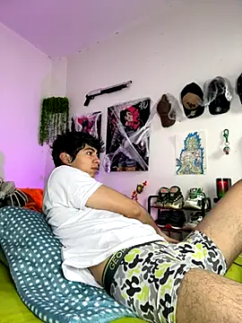 Snapshot of Yaiden_11 chatting on October 9, 2025, 10:13 am Yaiden 11 online show from October 9, 2025, 10:13 am