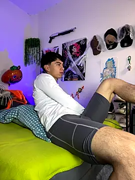 Snapshot of Yaiden_11 chatting on October 16, 2025, 10:05 am Yaiden 11 online show from October 16, 2025, 10:05 am