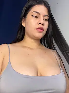 Snapshot of Saanvi21 chatting on September 10, 2025, 2:11 am Saanvi21 online show from September 10, 2025, 2:11 am