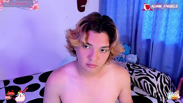 adam angelssss online show from April 22, 2026, 2:07 pm