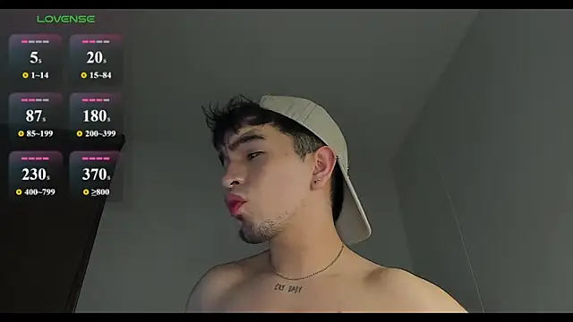 Snapshot of cmzo_ chatting on January 13, 2026, 1:22 am cmzo online show from January 13, 2026, 1:22 am