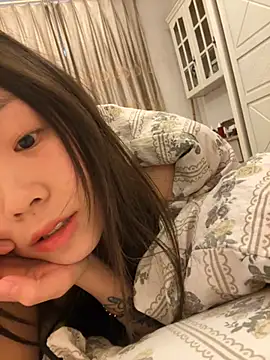 Snapshot of Minnie-66 chatting on March 18, 2025, 2:36 am Minnie-66 online show from March 18, 2025, 2:36 am