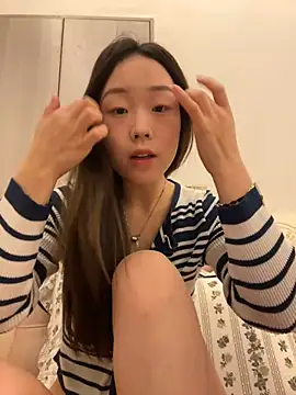 Snapshot of Minnie-66 chatting on March 23, 2025, 7:53 am Minnie-66 online show from March 23, 2025, 7:53 am