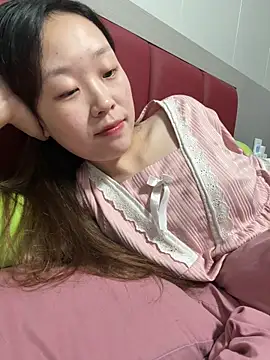 Snapshot of Minnie-66 chatting on October 2, 2025, 12:01 pm Minnie-66 online show from October 2, 2025, 12:01 pm