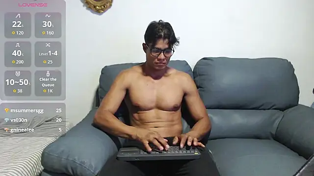 Christian Musclet4 online show from September 24, 2025, 3:21 am