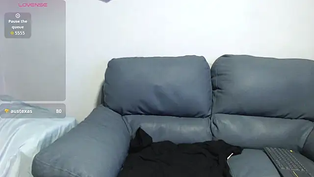 Christian Musclet4 online show from October 8, 2025, 3:26 am