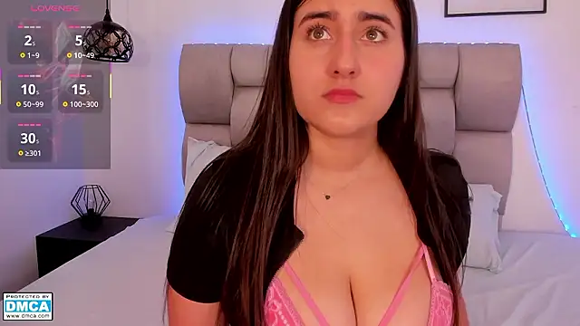 Snapshot of Hanna_Evans__ chatting on March 11, 2026, 12:55 pm Hanna Evans online show from March 11, 2026, 12:55 pm