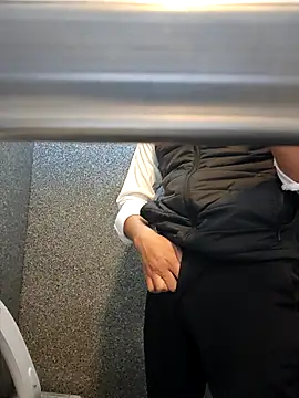 ikeike-kun online show from February 18, 2026, 7:48 am