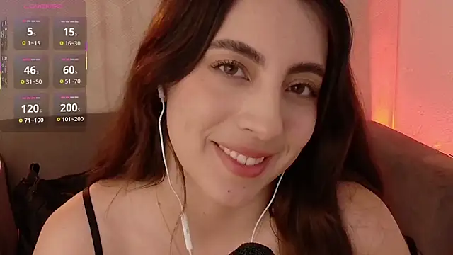 Snapshot of Rebbecawhite_meow chatting on September 20, 2025, 1:39 am Rebbecawhite meow online show from September 20, 2025, 1:39 am