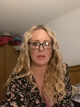 Mistress-LillyRose online show from March 17, 2025, 4:11 pm