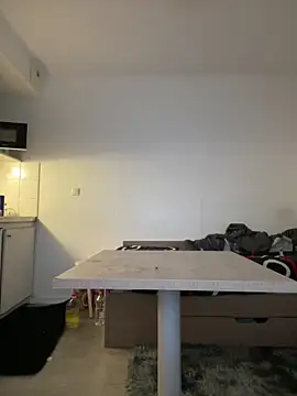 Renoirmonter online show from March 6, 2026, 9:44 pm