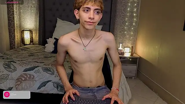 Matty Sparkk online show from November 25, 2025, 1:33 pm