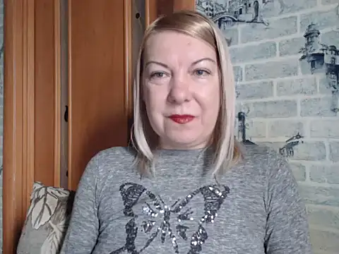 Snapshot of Lillia_Ray chatting on February 8, 2026, 9:23 am Lillia Ray online show from February 8, 2026, 9:23 am