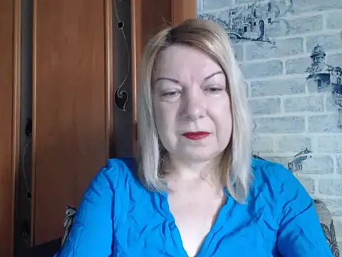 Snapshot of Lillia_Ray chatting on February 20, 2026, 8:38 am Lillia Ray online show from February 20, 2026, 8:38 am