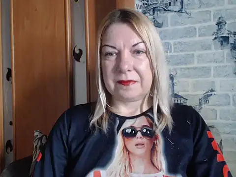 Snapshot of Lillia_Ray chatting on March 18, 2026, 8:50 am Lillia Ray online show from March 18, 2026, 8:50 am