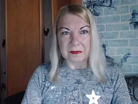 Lillia Ray online show from May 10, 2026, 4:39 am