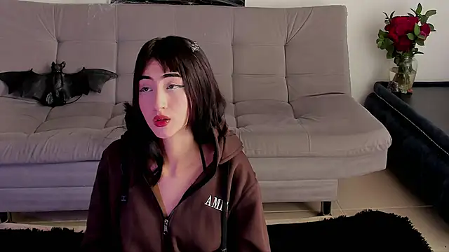 Snapshot of pauline_rouge chatting on October 14, 2025, 3:13 pm pauline rouge online show from October 14, 2025, 3:13 pm