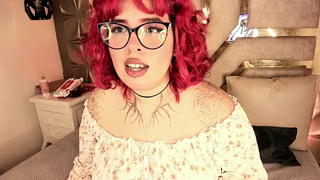 cinnamon8  online show from March 22, 2025, 4:26 pm