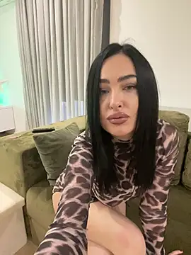 Snapshot of Black_swan7777 chatting on January 13, 2026, 2:44 pm Black swan7777 online show from January 13, 2026, 2:44 pm