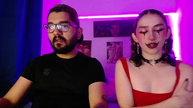 Snapshot of TwinFlamesX chatting on September 18, 2025, 3:58 pm TwinFlamesX online show from September 18, 2025, 3:58 pm