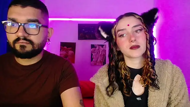 Snapshot of TwinFlamesX chatting on September 20, 2025, 1:56 pm TwinFlamesX online show from September 20, 2025, 1:56 pm