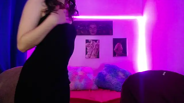 Snapshot of TwinFlamesX chatting on September 24, 2025, 1:36 pm TwinFlamesX online show from September 24, 2025, 1:36 pm