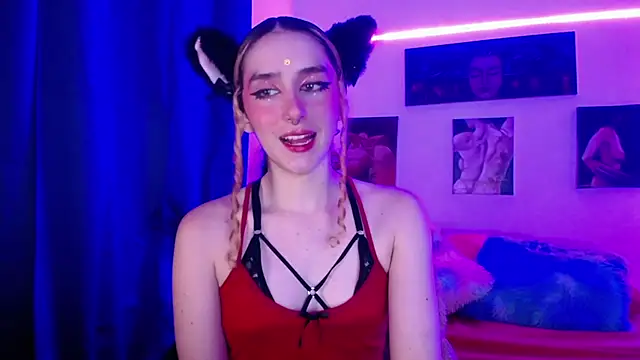 Snapshot of TwinFlamesX chatting on October 3, 2025, 6:10 am TwinFlamesX online show from October 3, 2025, 6:10 am