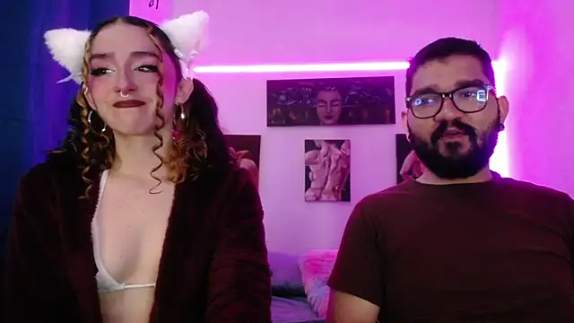 Snapshot of TwinFlamesX chatting on October 15, 2025, 4:18 pm TwinFlamesX online show from October 15, 2025, 4:18 pm