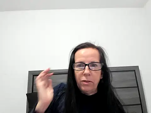 peachgoddess online show from November 11, 2025, 1:00 pm