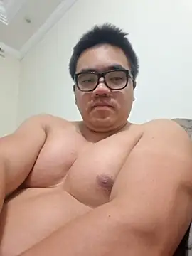 awesometeacher33 online show from May 8, 2026, 3:56 am