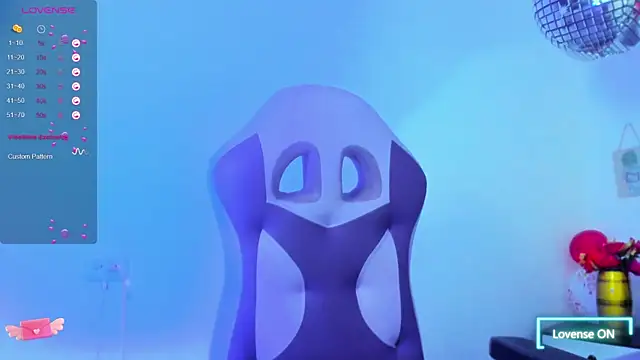 julieta caceres1 online show from March 22, 2025, 11:21 am