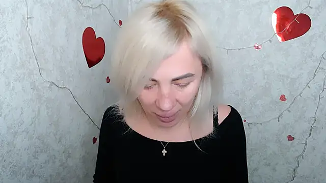  AmandaGold  online show from March 18, 2025, 9:31 am