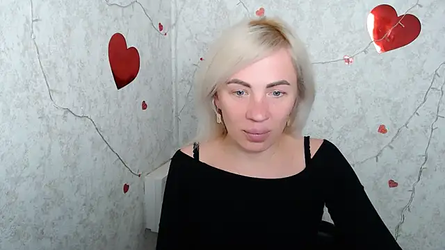  AmandaGold  online show from March 18, 2025, 12:36 pm