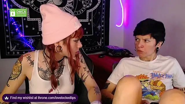 Snapshot of lovelockedlips chatting on September 17, 2025, 3:52 am lovelockedlips online show from September 17, 2025, 3:52 am